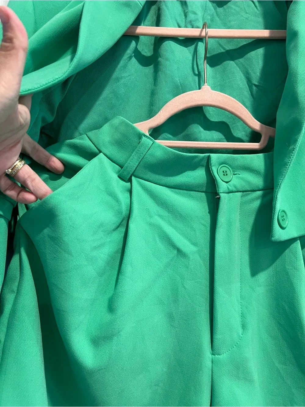 Terno High-Waist Green Women's Shorts and crop top style blazer